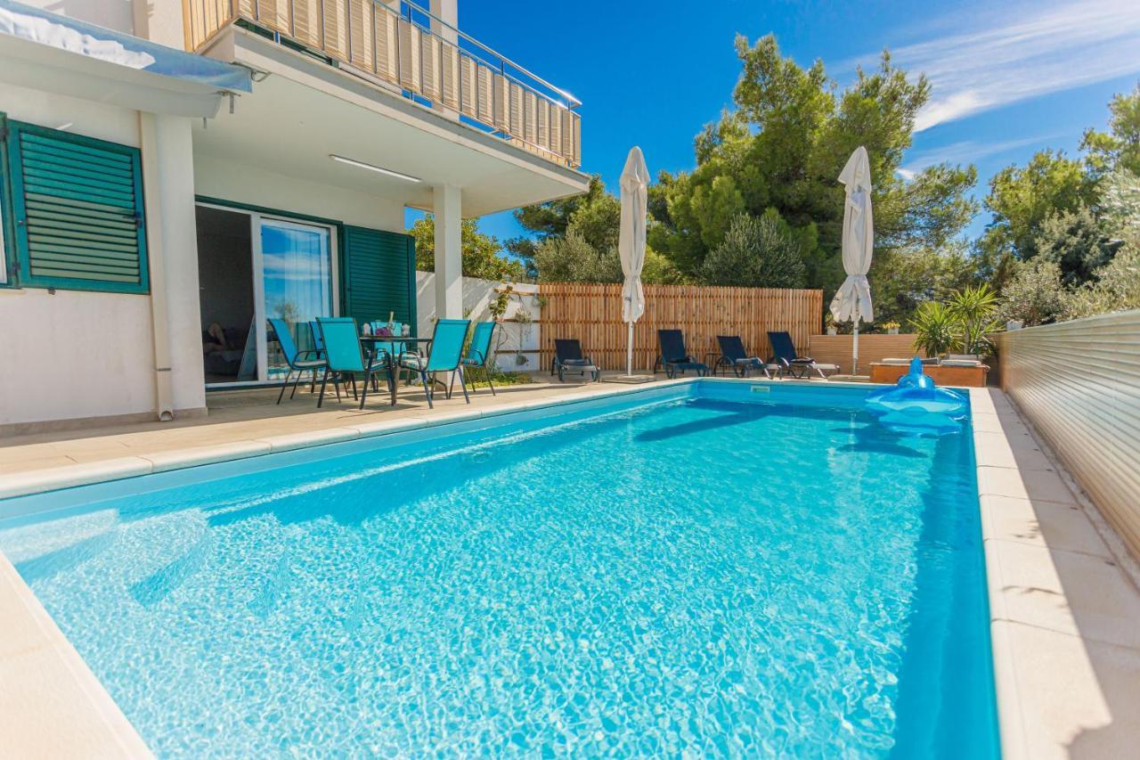 Nono Jure , private pool&sauna Milna  Esterno foto
