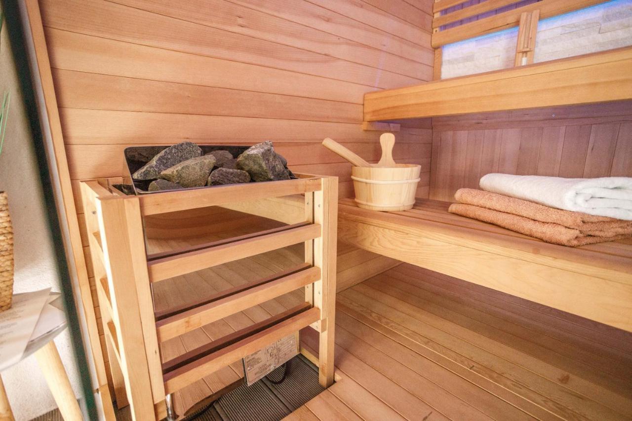 Nono Jure , private pool&sauna Milna  Esterno foto